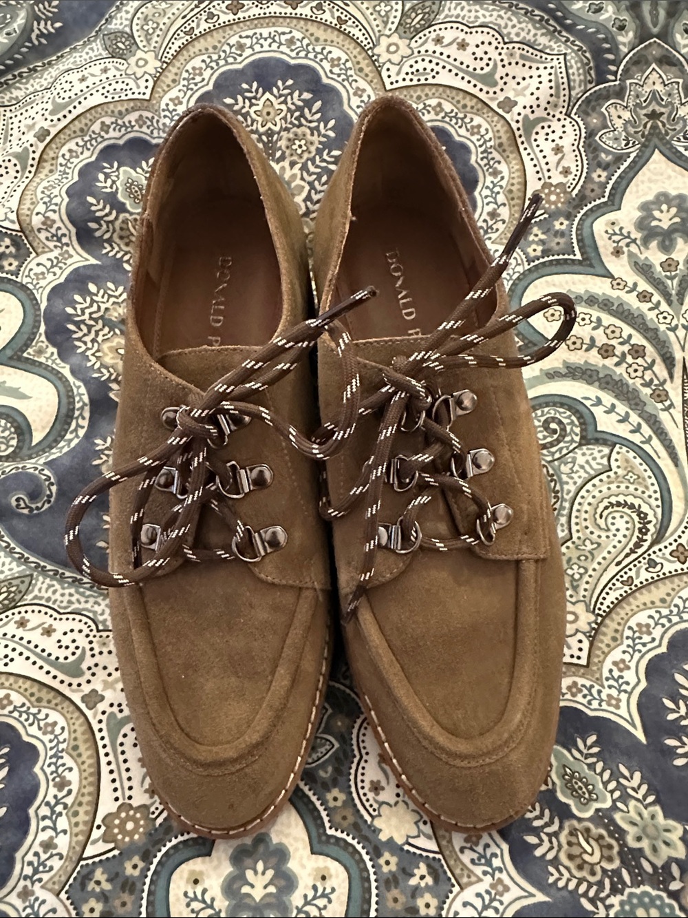 Women’s Donald’s Pliner “Evan” suede oxford 8 1/2